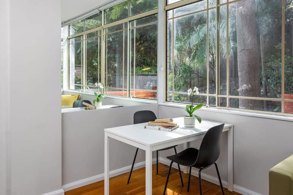 Oasis Retreat by Cremorne Point Walk Apartment in Sydney