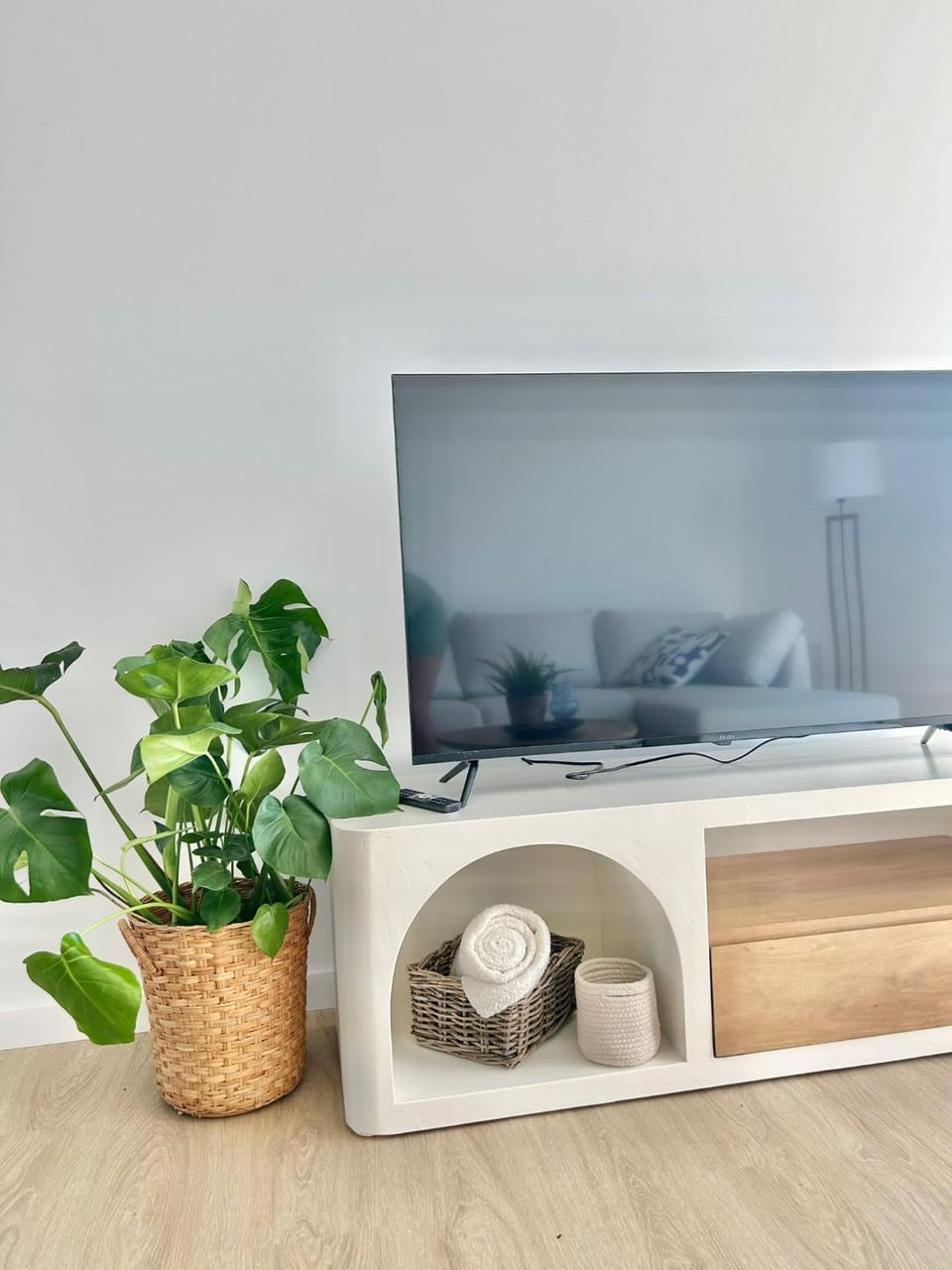 Communal lounge/ TV room, TV and multimedia, Evening entertainment
