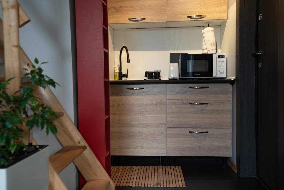 Cosy, workplace studio with a sunny rooftop view Apartment in Sofia