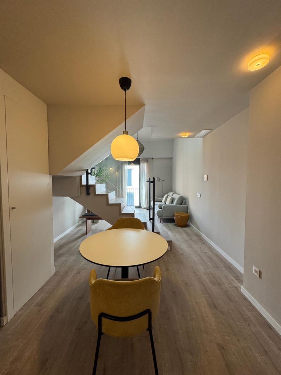 Living room, Dining area