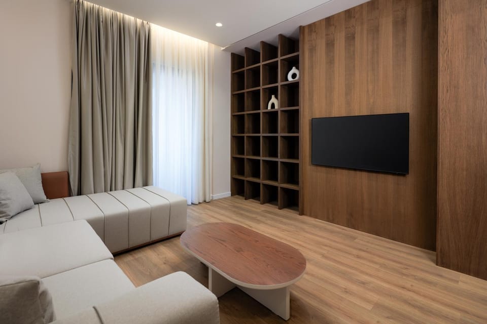TV and multimedia, Living room, Seating area, wardrobe