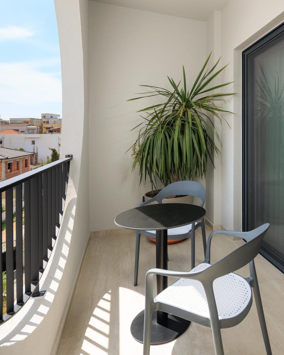 Patio, Day, View (from property/room), Balcony/Terrace