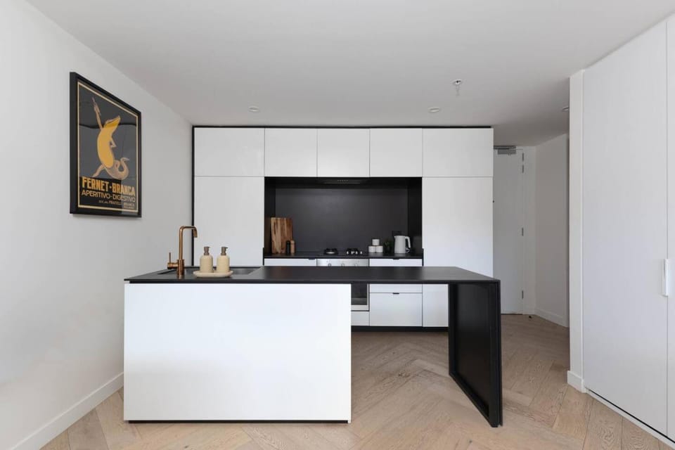 Kitchen or kitchenette, Other, oven
