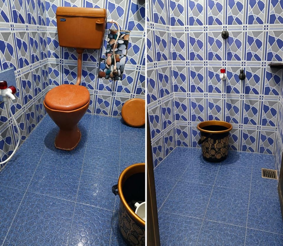 Toilet, Bathroom