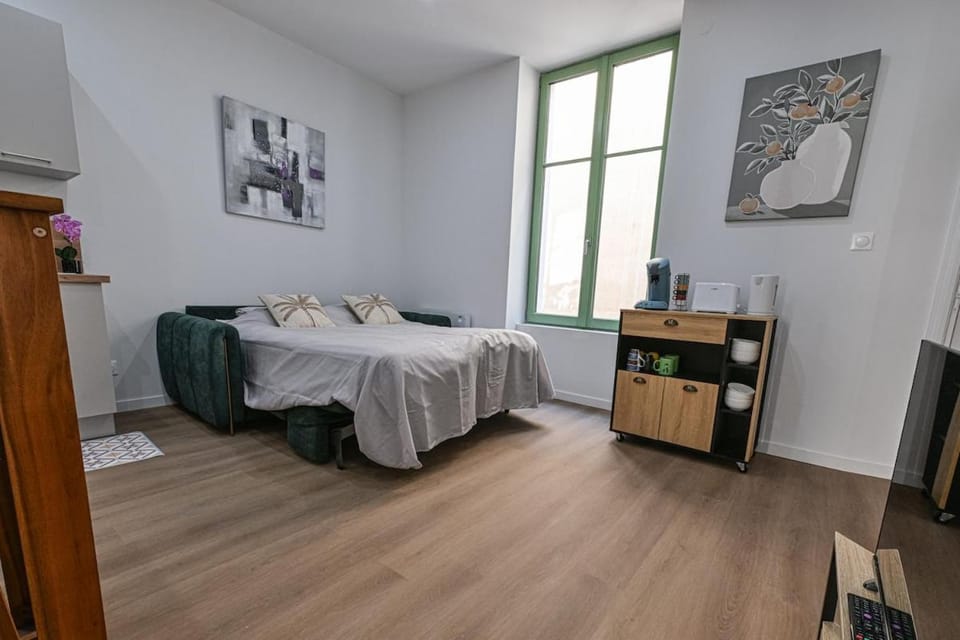 Calm & Cure - Proximity to Thermal Baths Apartment in Auvergne-Rhône-Alpes