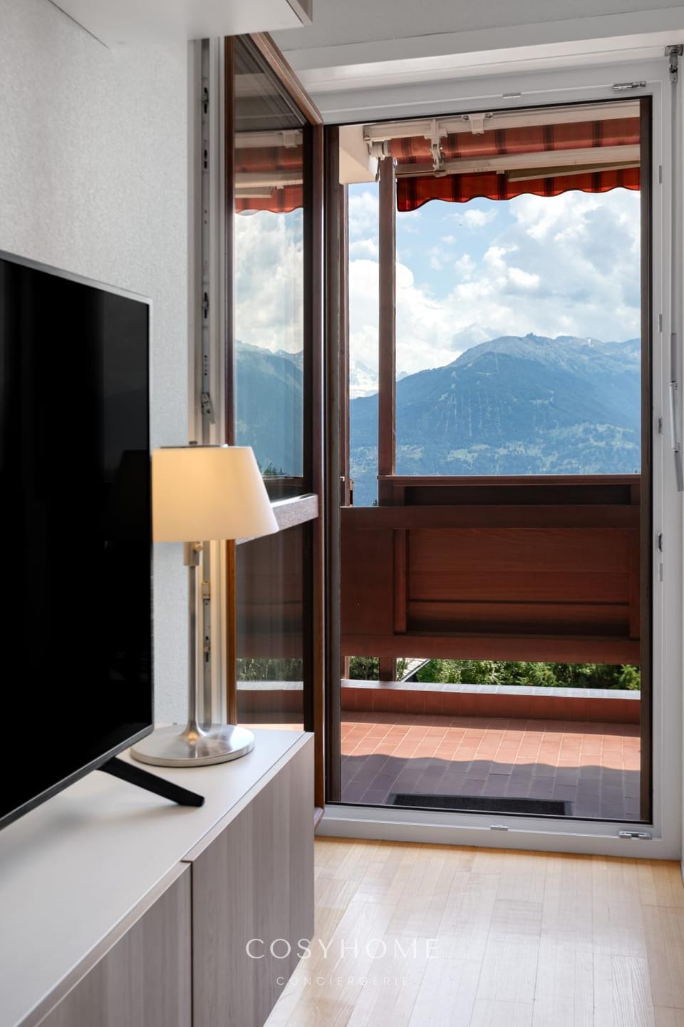 TV and multimedia, Mountain view