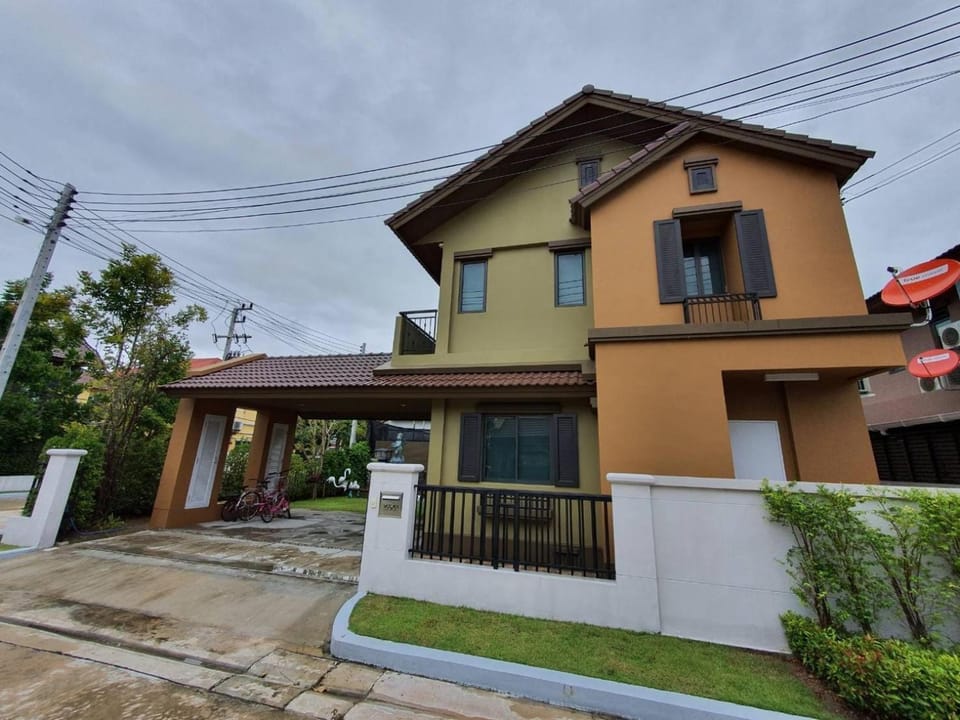 Property building, Neighbourhood, Street view