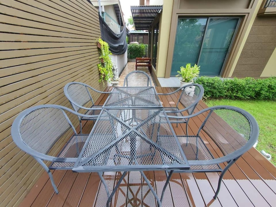 Day, View (from property/room), Balcony/Terrace, Dining area