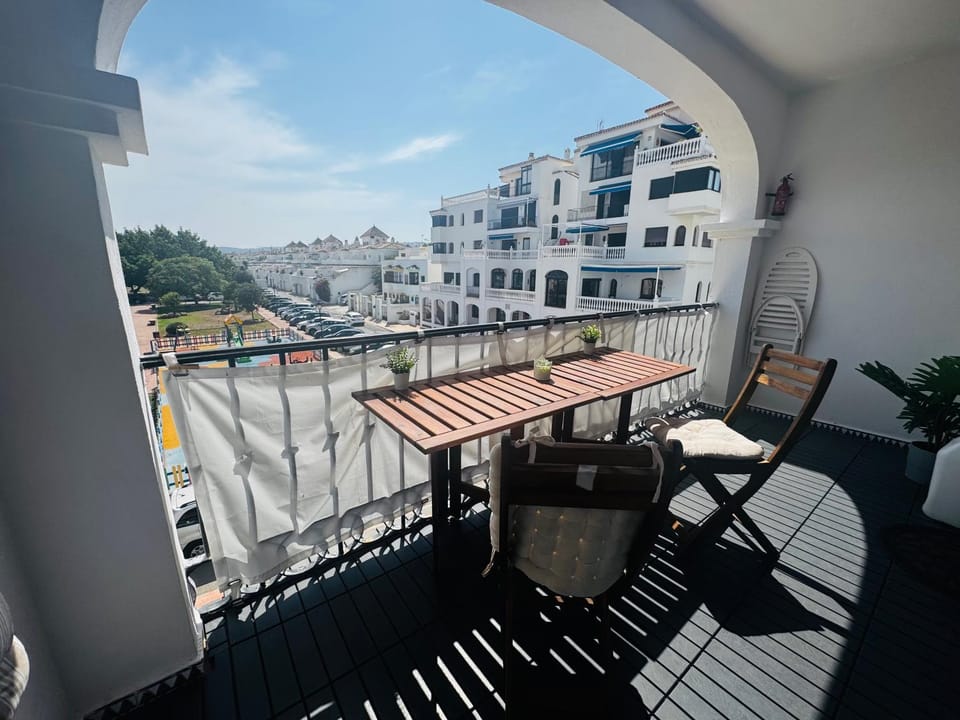 Balcony/Terrace, Balcony/Terrace