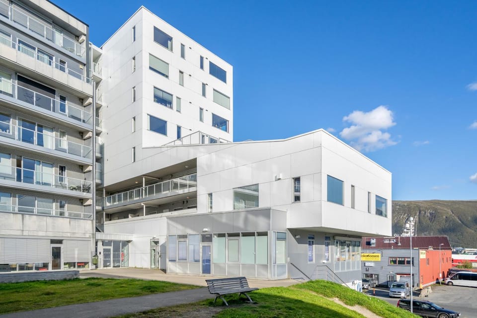 The Polar Throne - Central with Breathtaking Views Apartment in Tromso