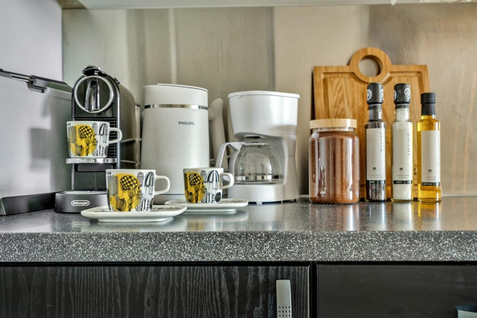 The Polar Throne - Central with Breathtaking Views Apartment in Tromso