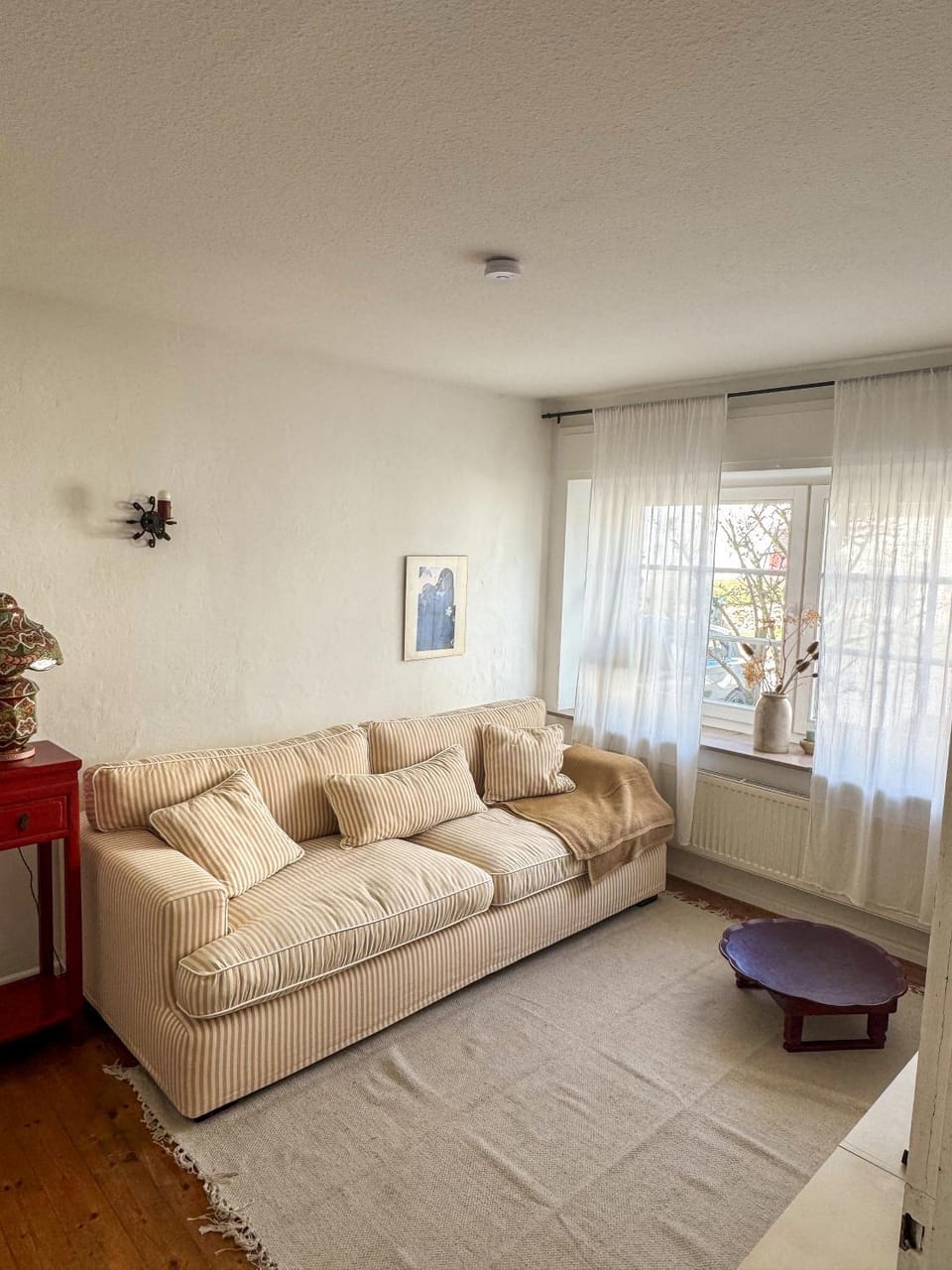 Living room, Photo of the whole room, Seating area