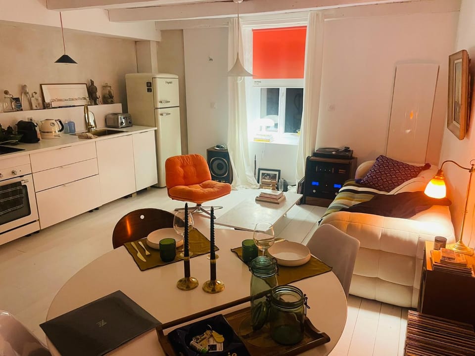 Maison Solar Trentemoult House in Rezé