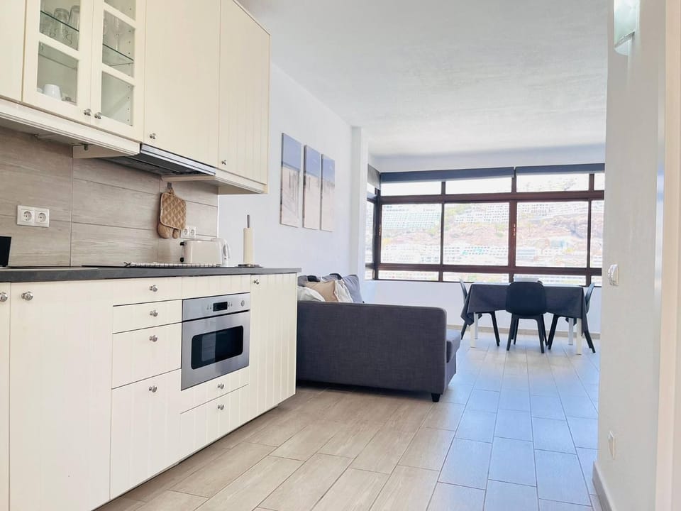 microwave, oven, kitchen