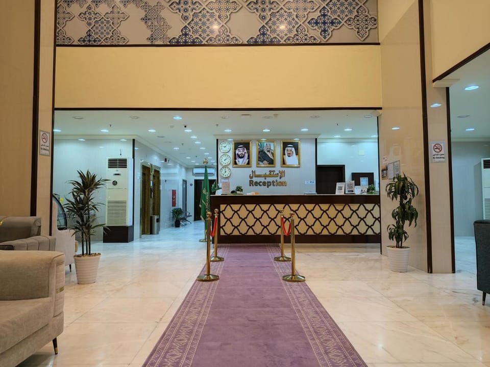 Lobby or reception, Seating area