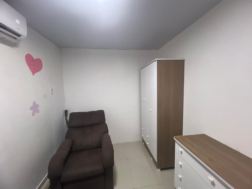 wardrobe, air conditioner