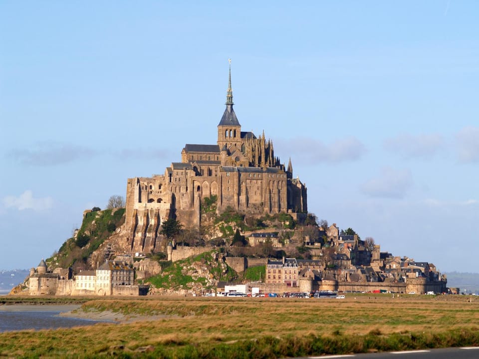 Nearby landmark, Natural landscape, Landmark view