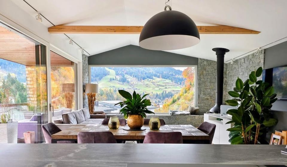 Restaurant/places to eat, Dining area, Mountain view