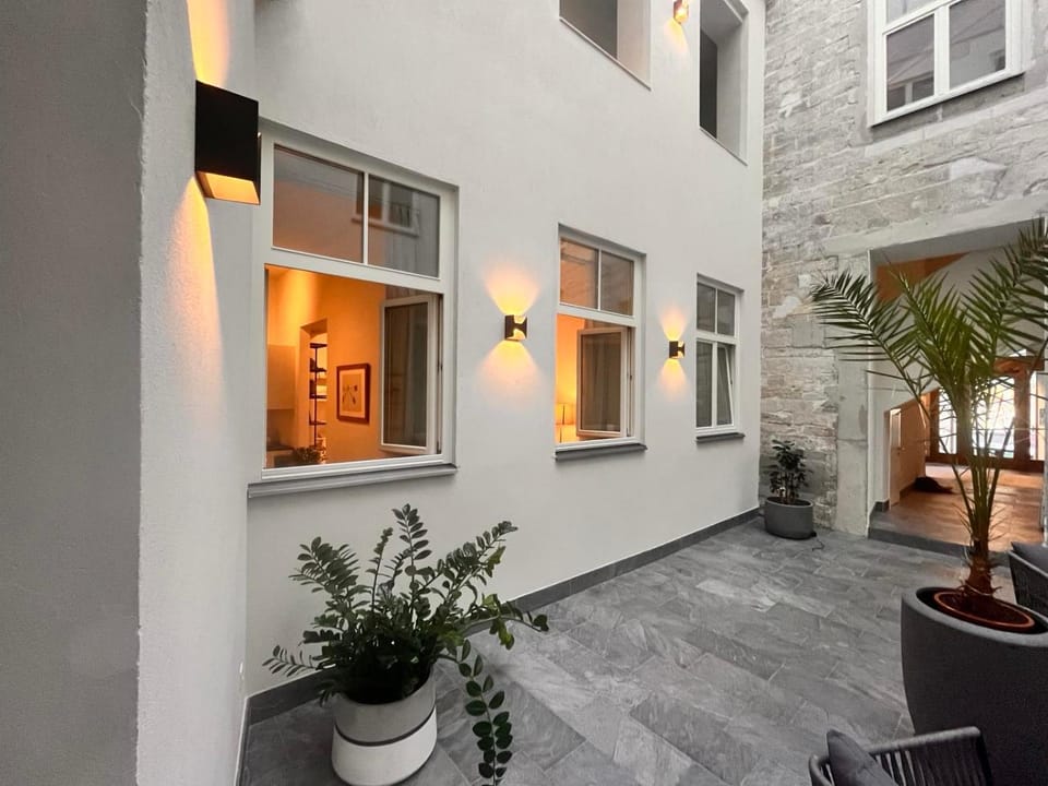 Inner courtyard view