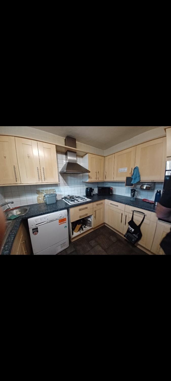 Cosy 4-Bed House in Wimbledon House in London