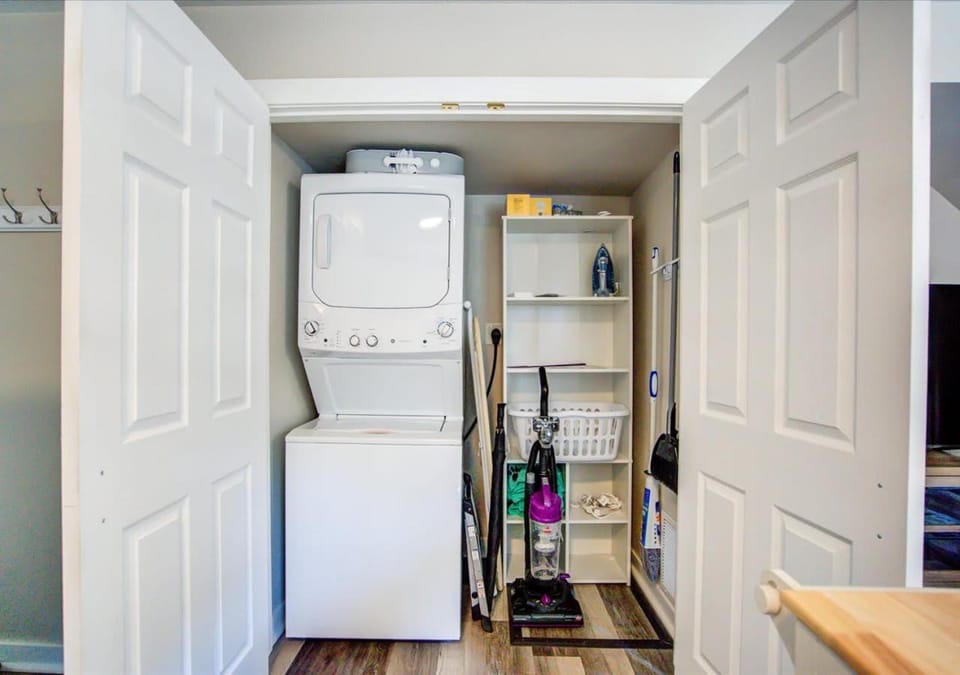 laundry, washing machine, dryer