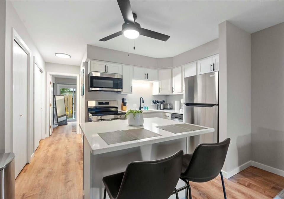 Kitchen or kitchenette, dishwasher, microwave, oven, pet friendly, stove, toaster