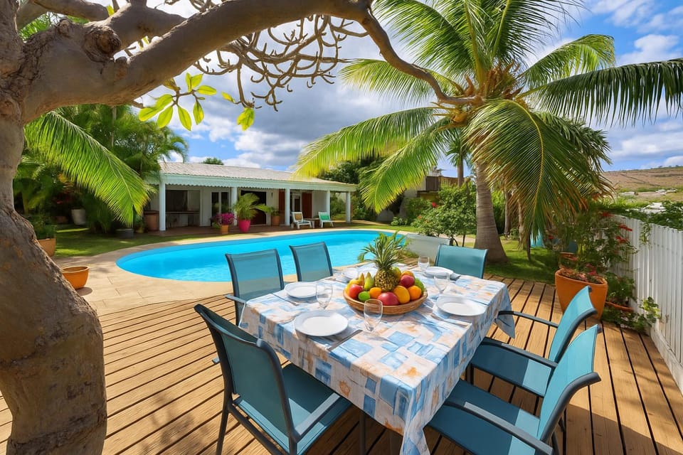 Villa O'rizon Bleu - Piscine XXL et vue mer panoramique sur St Gilles les Bains Villa in Réunion