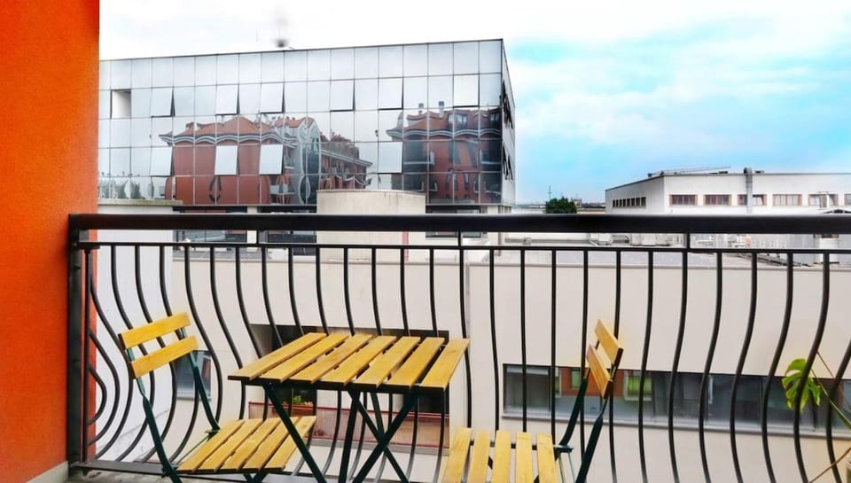 Property building, Day, View (from property/room), Balcony/Terrace, Dining area