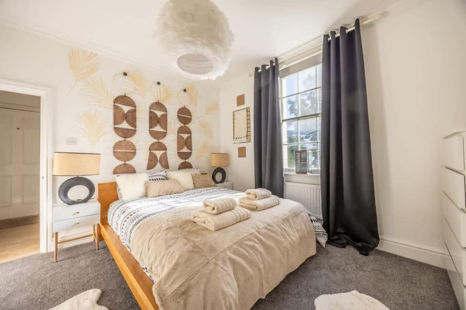 Unique By Monique Docks Doorstep Sleeps 3 Apartment in Gloucester