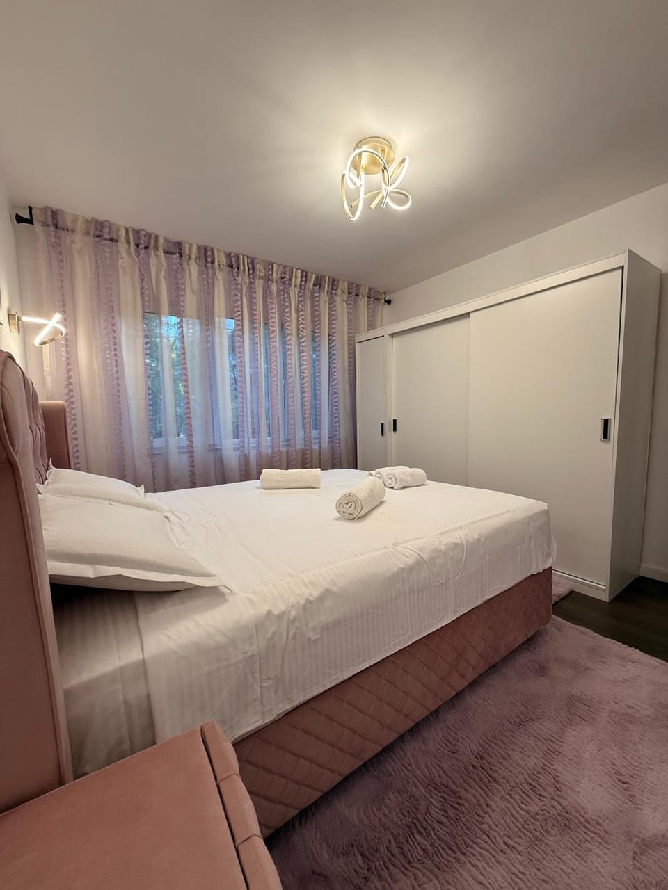 Bed, Photo of the whole room, Bedroom, wardrobe