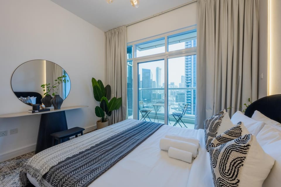 Exceptional 2BR with Marina Waterfront View Apartment in Dubai