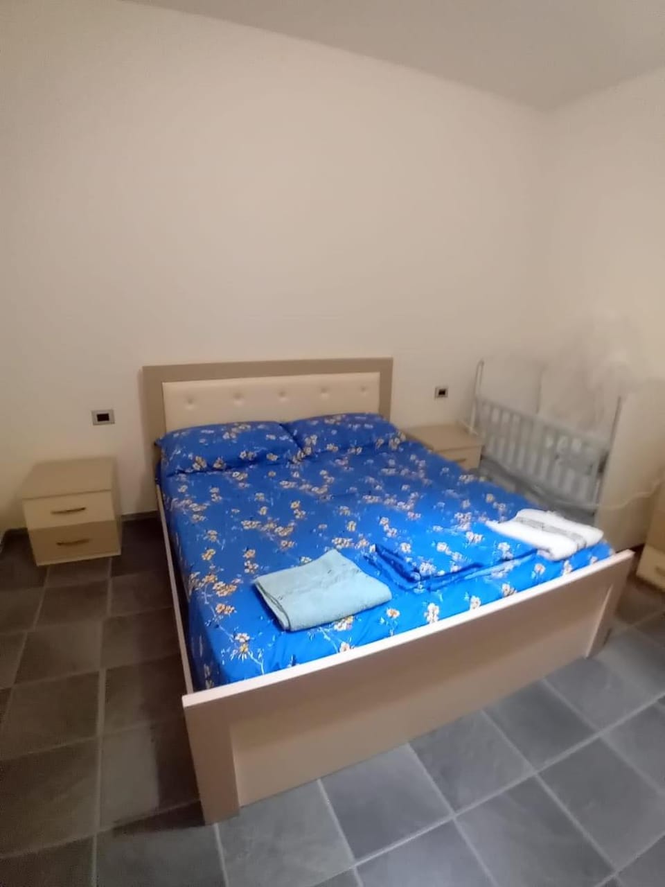 Karaj Hostel Apartment Hostel in Tirana County, Albania
