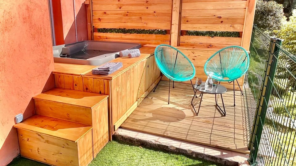 Hot Tub, Spa and wellness centre/facilities