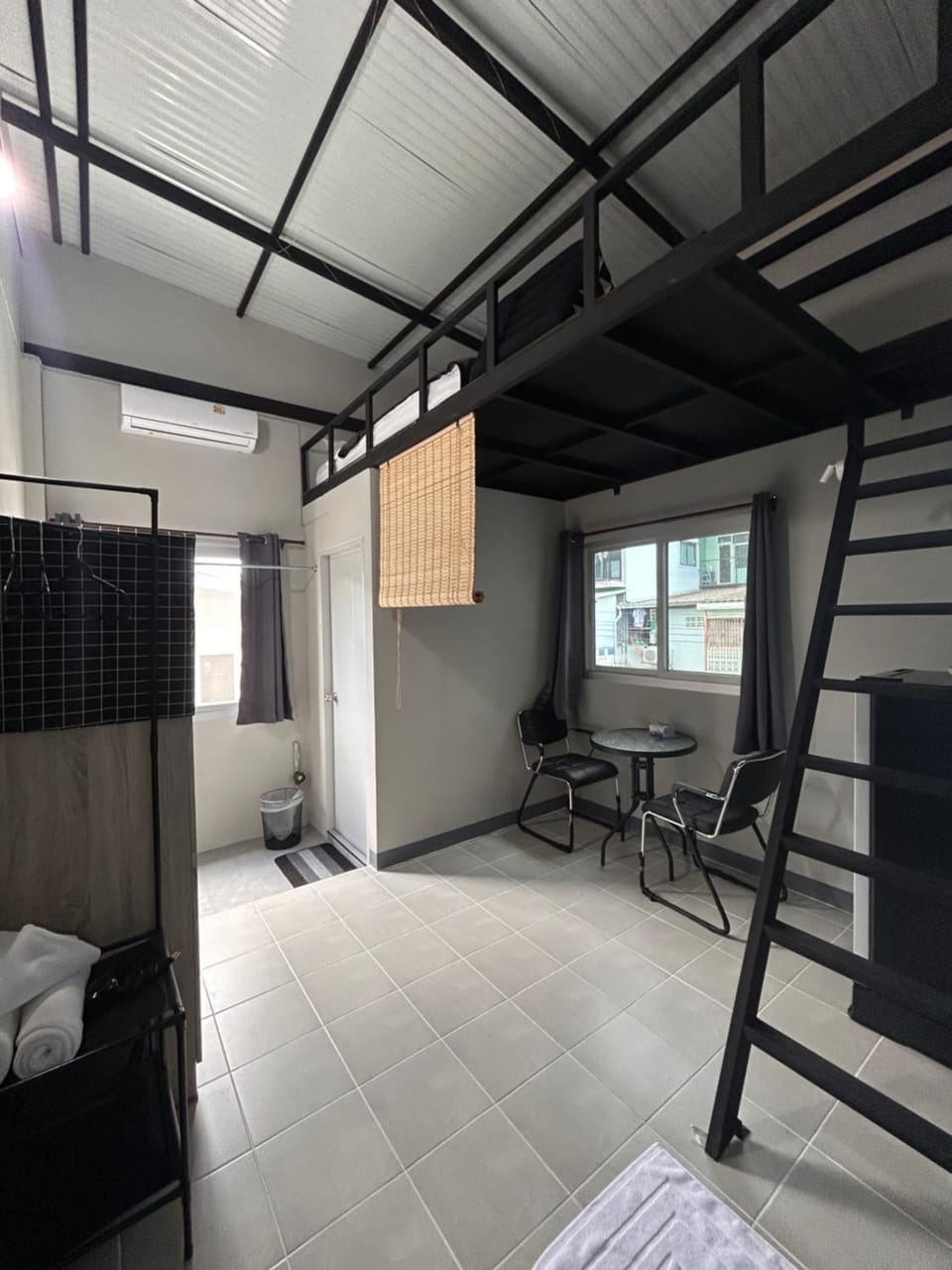 Munchies Bed & Breakfast Bed and Breakfast in Bangkok
