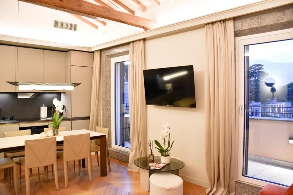 Spanish Steps - Luma Suite - Terraces & Rome View Apartment in Rome