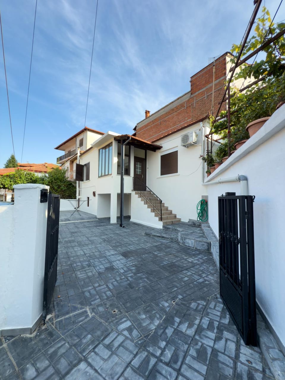 Property building, Neighbourhood, Street view