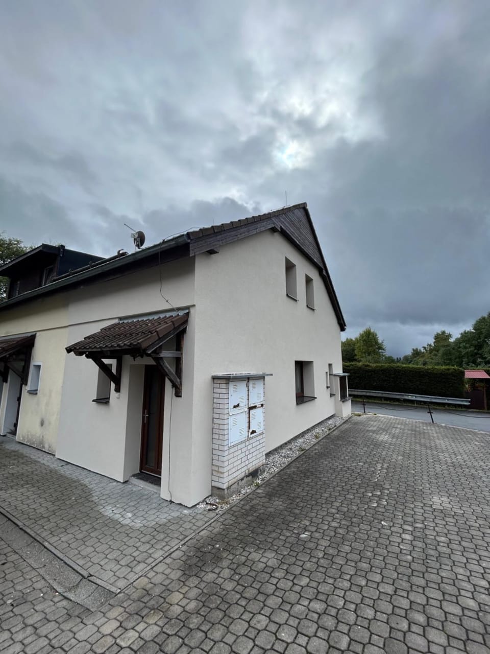 Property building, Day