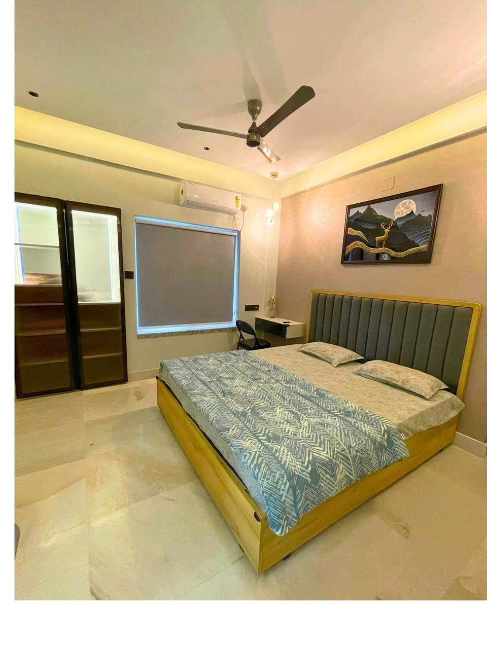 Bed, Photo of the whole room, Bedroom