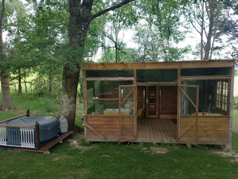 Le chalet de Montestrucq Campground/ 
RV Resort in French Basque Country