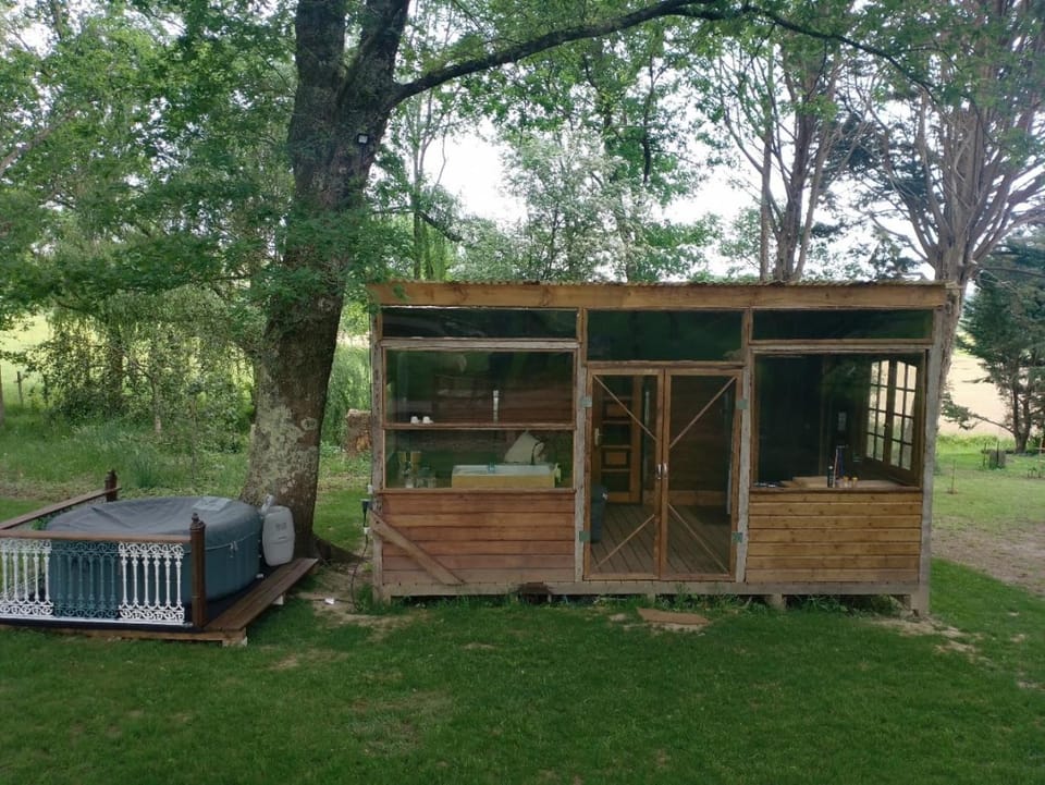 Le chalet de Montestrucq Campground/ 
RV Resort in French Basque Country