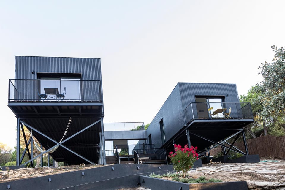 Property building, Balcony/Terrace