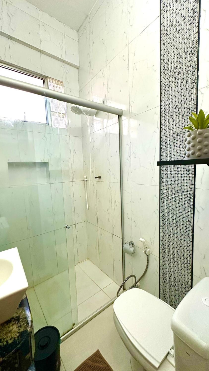 Shower, Toilet, Bathroom, internet