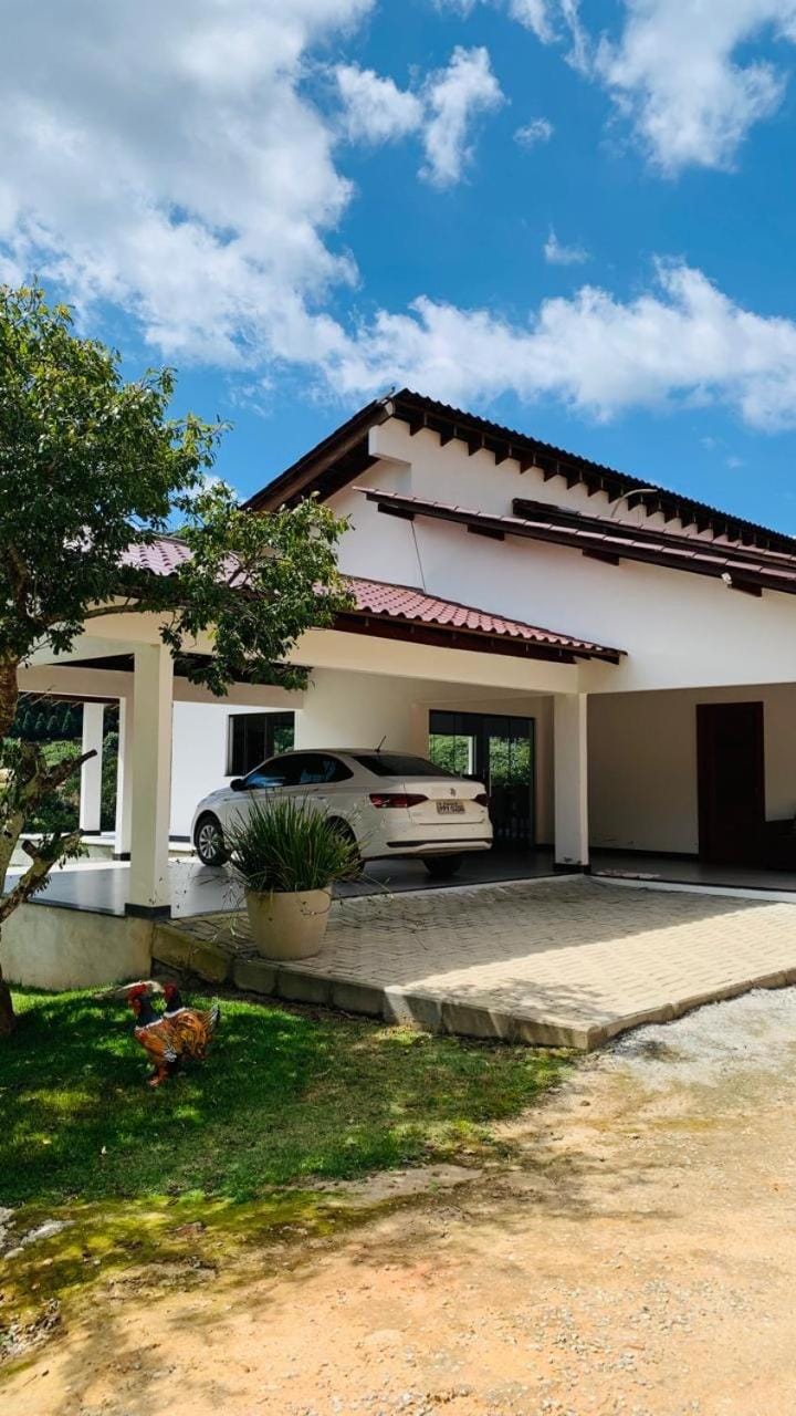 Casa Uliana Aracê Pedra Azul House in State of Espírito Santo, Brazil