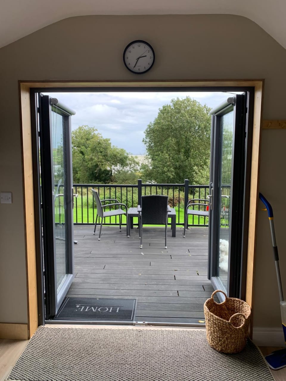 View (from property/room), Balcony/Terrace, Garden view