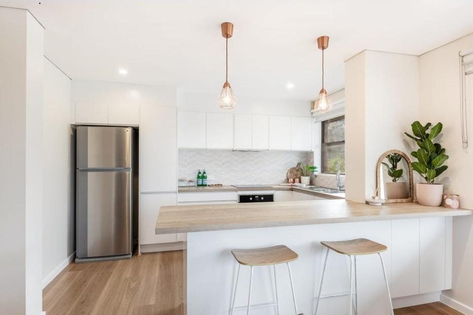 2BR Cronulla Water Views & Free Parking Apartment in Sydney