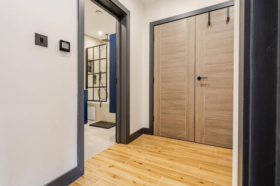 Luxury Apartment Close to Elstree & Borehamwood Station Apartment in London