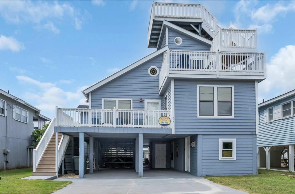Captain's Cove - Pool Rooftop and Inlet Views House in North Myrtle Beach