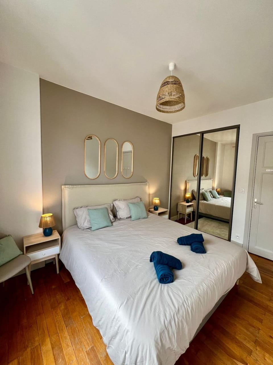 Bed, Photo of the whole room, Bedroom, towels, wardrobe