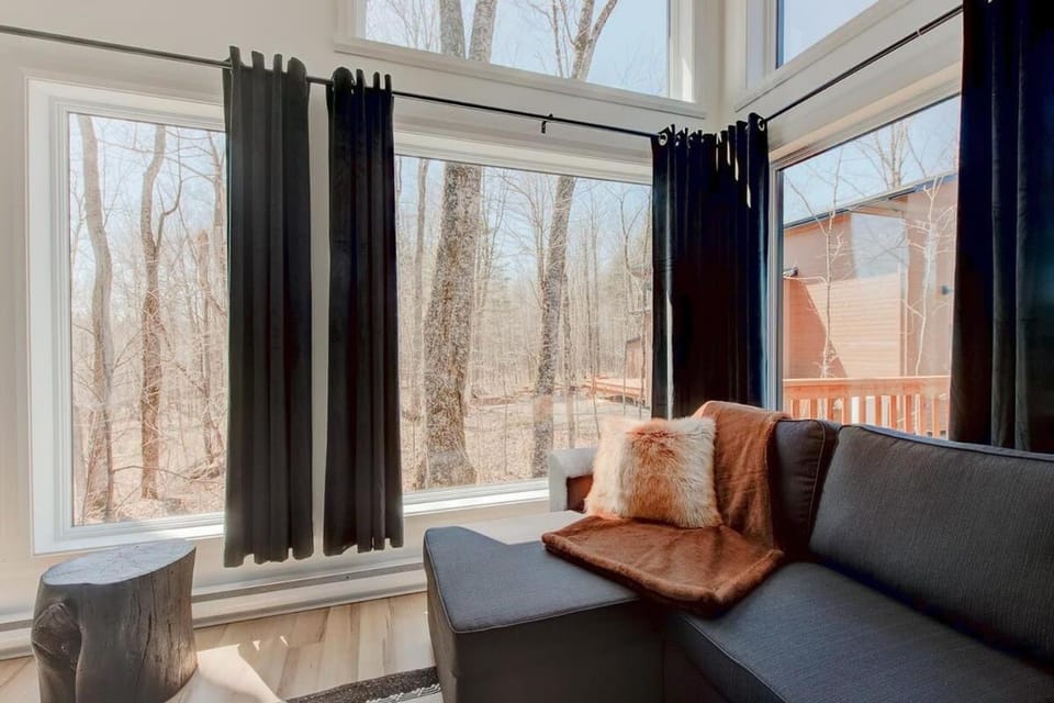 Le Cerf Blanc Chalet in Quebec