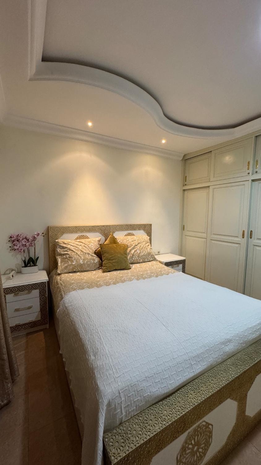 Panoramic Sea View on Malabata Beach, Huge Terrace, Two Bedrooms, Wifi, Garage Apartment in Tangier